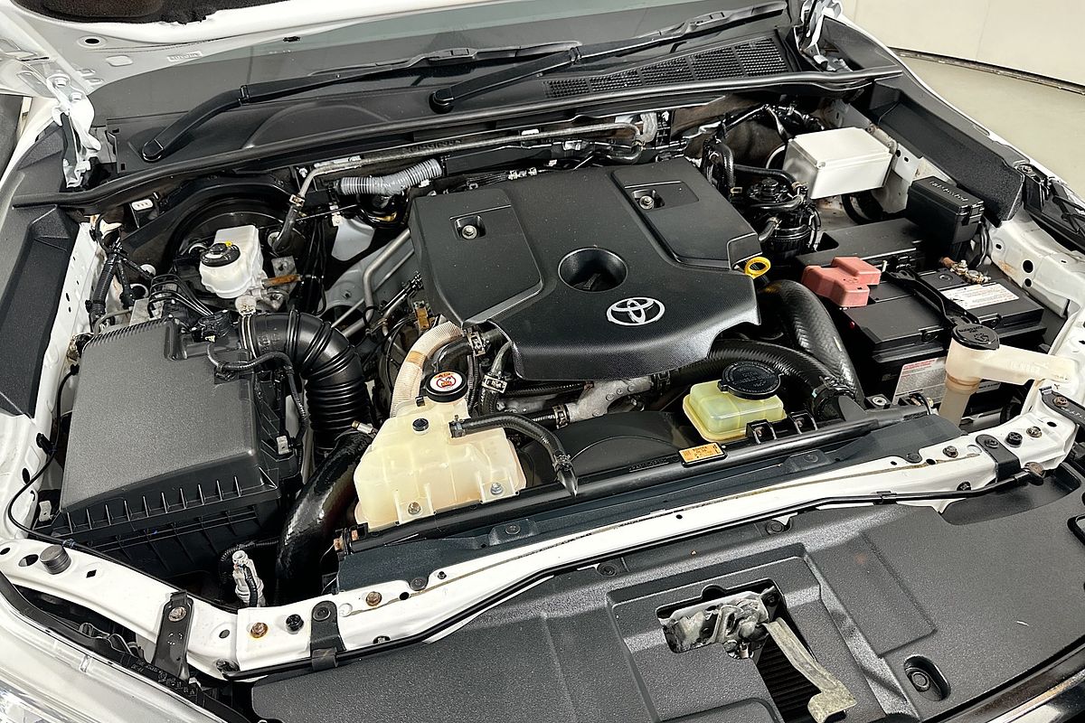 2020 Toyota HILUX SR (4x4) GUN126R MY19 UPGRADE 4X4