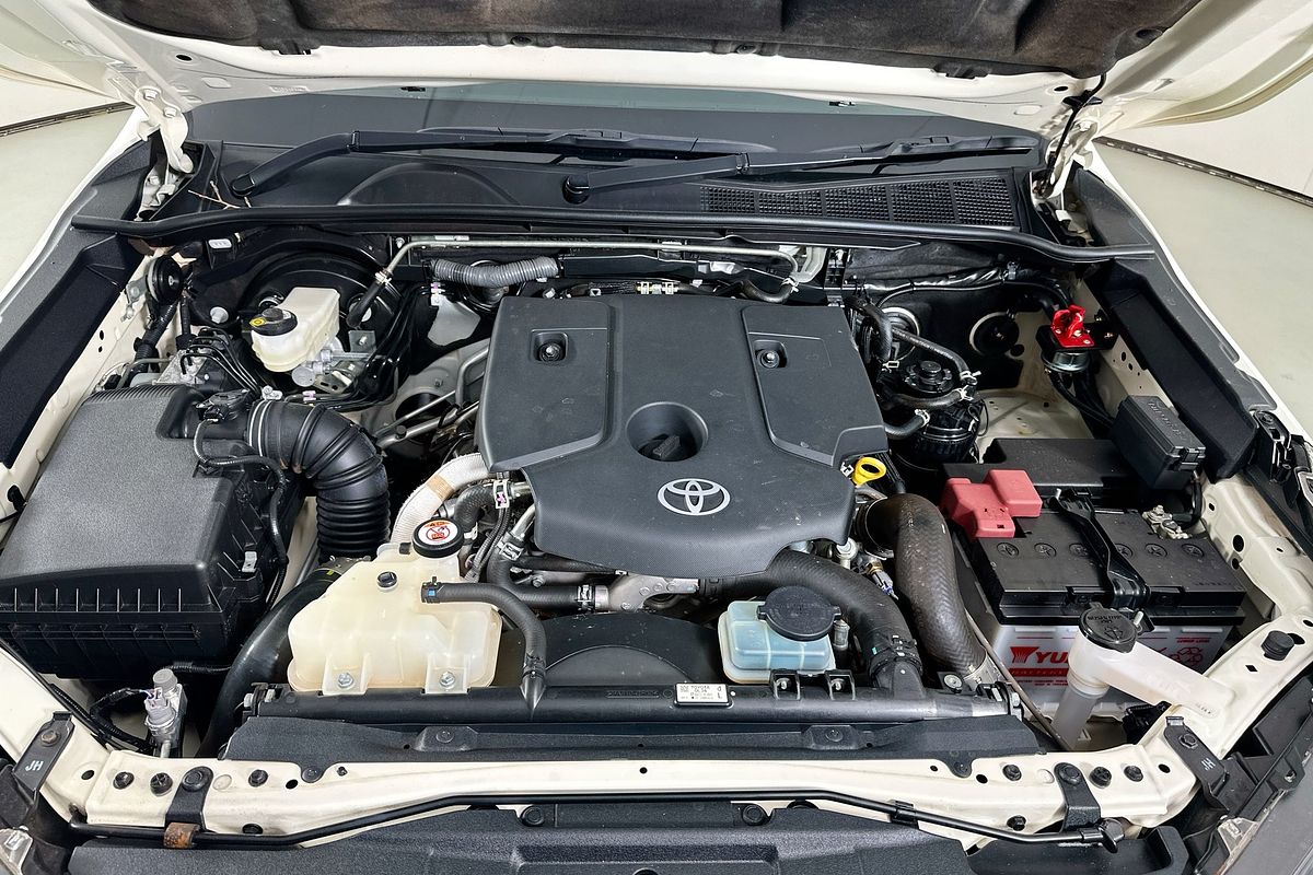 2024 Toyota HILUX SR (4x4) GUN126R 4X4