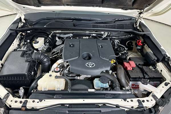 2024 Toyota HILUX SR (4x4) GUN126R 4X4