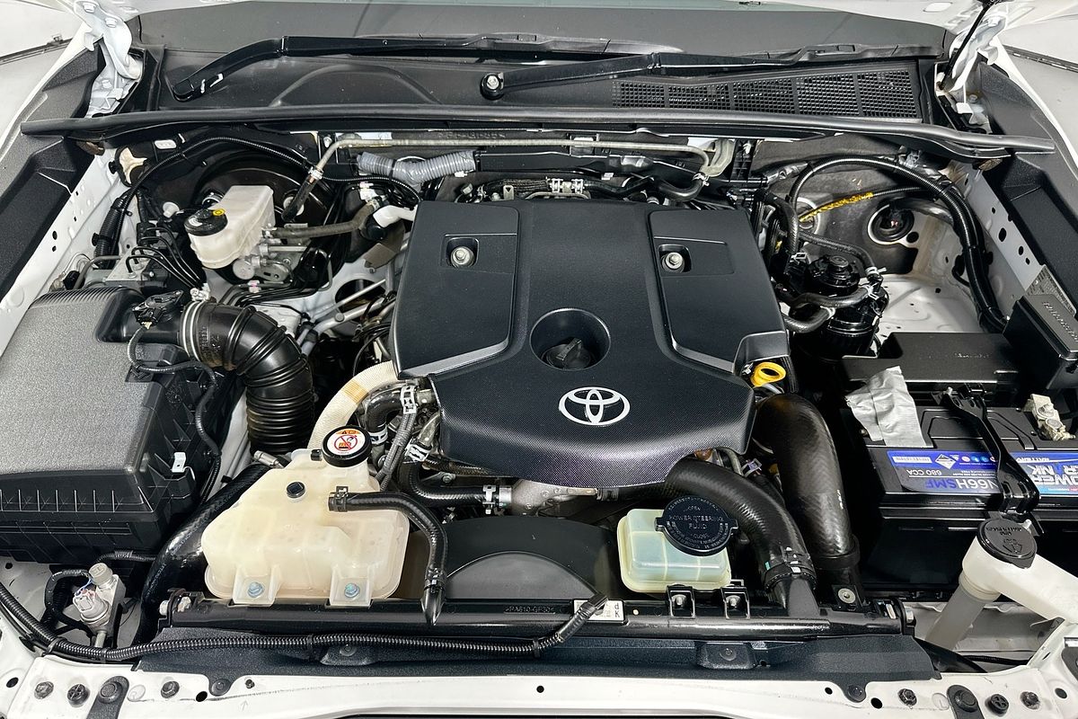 2019 Toyota HILUX SR (4x4) GUN126R MY19 4X4