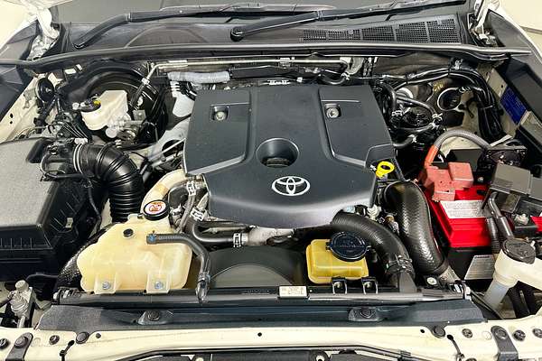 2020 Toyota HILUX SR (4x4) GUN126R MY19 UPGRADE 4X4