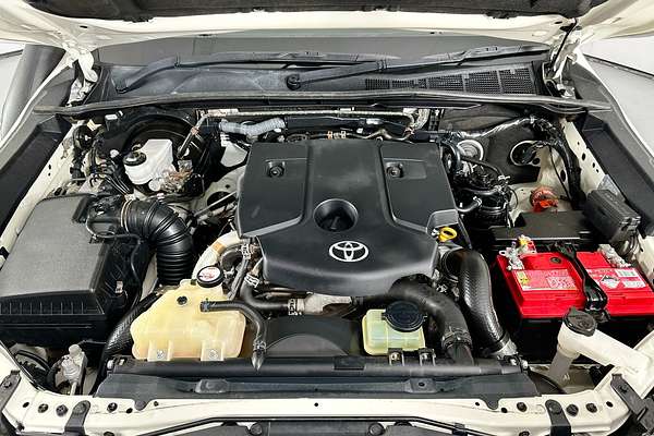 2021 Toyota HILUX SR (4x4) GUN126R FACELIFT 4X4