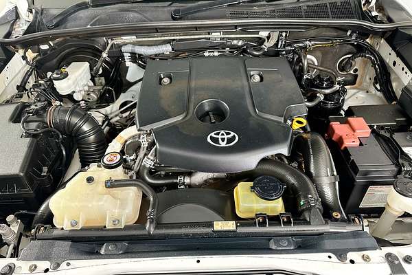 2020 Toyota HILUX SR (4x4) GUN126R MY19 UPGRADE 4X4