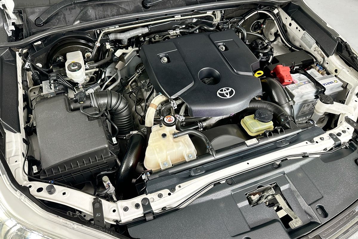 2016 Toyota Hilux WORKMATE GUN122R REAR WHEEL DRIVE