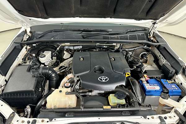 2020 Toyota HILUX SR (4x4) GUN126R MY19 UPGRADE 4X4