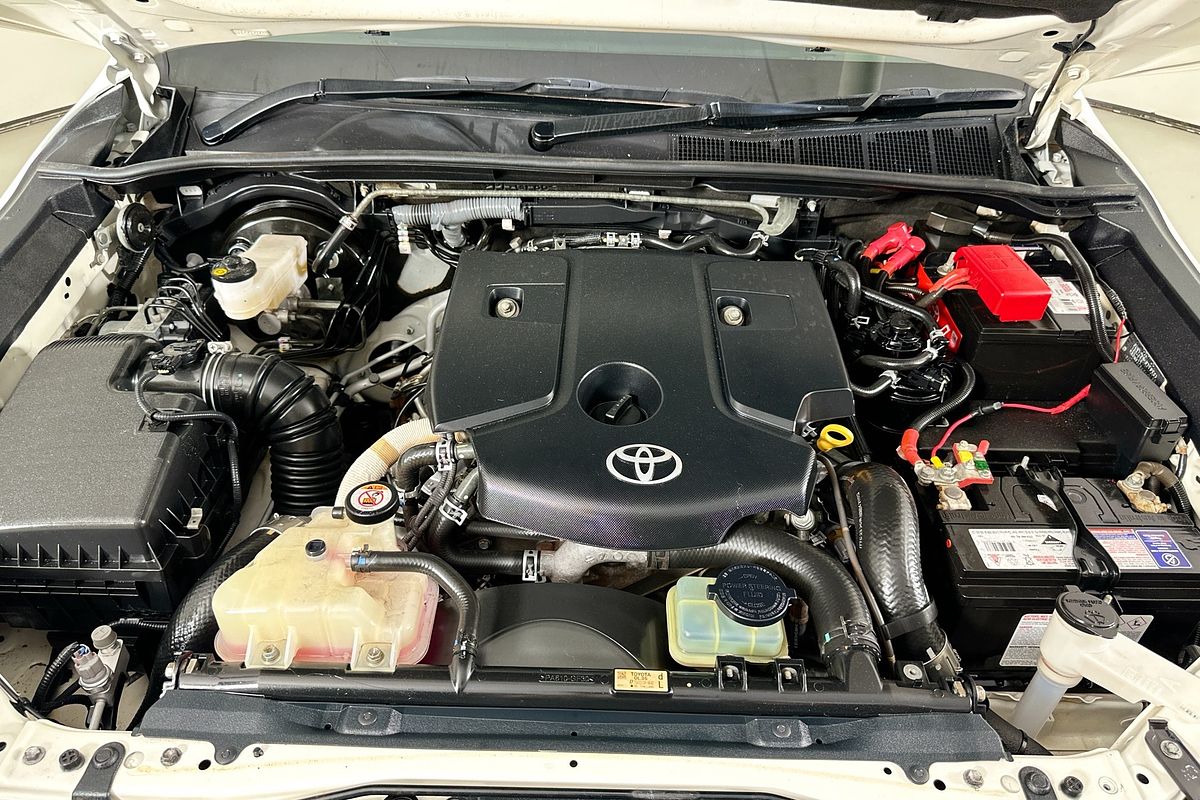 2021 Toyota HILUX SR (4x4) GUN126R FACELIFT 4X4
