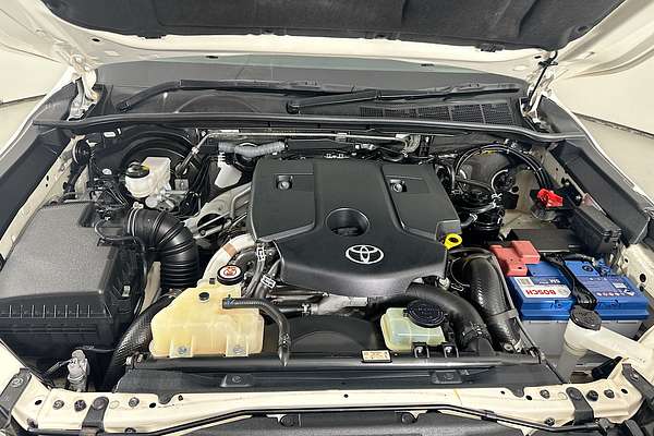 2021 Toyota HILUX SR (4x4) GUN126R FACELIFT 4X4