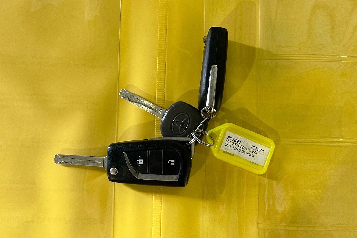 2019 Toyota HILUX WORKMATE TGN121R MY19 REAR WHEEL DRIVE