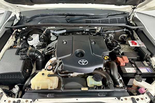 2022 Toyota HILUX SR (4x4) GUN126R 4X4