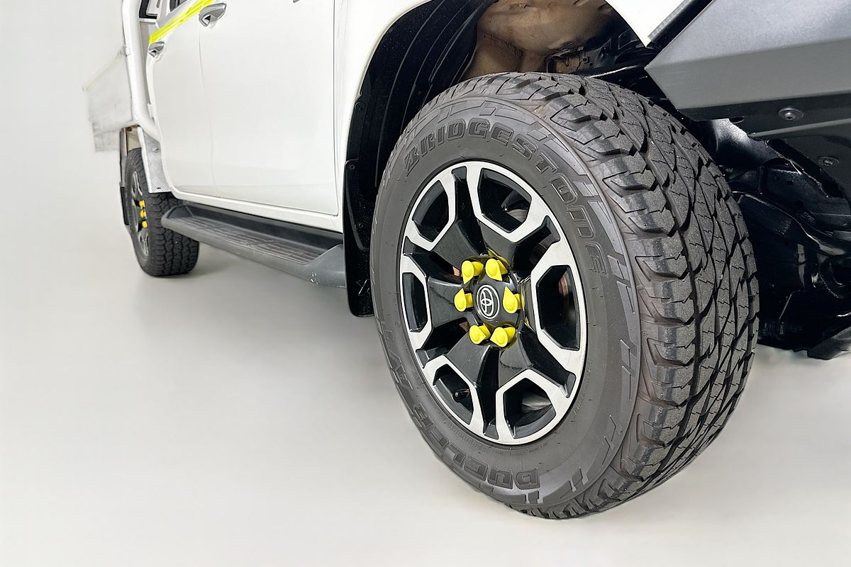 2021 Toyota HILUX SR5 (4x4) GUN126R FACELIFT 4X4