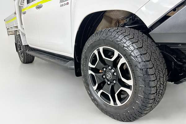 2021 Toyota HILUX SR5 (4x4) GUN126R FACELIFT 4X4