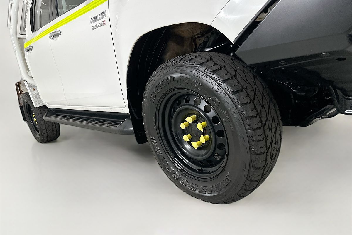 2021 Toyota HILUX SR5 (4x4) GUN126R 4X4