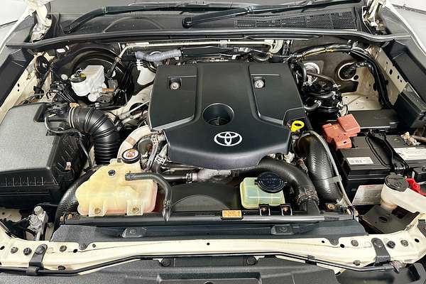 2021 Toyota HILUX SR (4x4) GUN126R 4X4