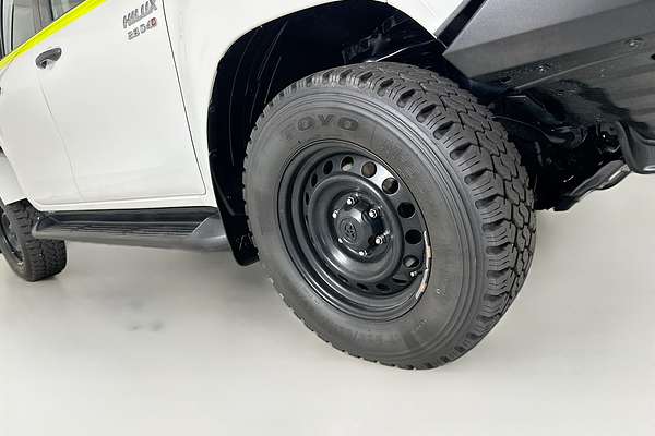 2020 Toyota HILUX SR (4x4) GUN126R MY19 UPGRADE 4X4