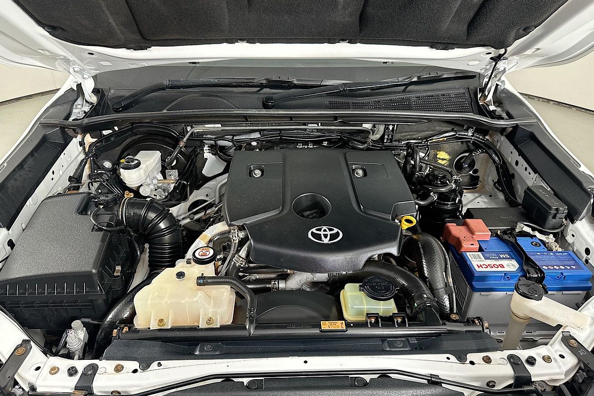 2020 Toyota HILUX SR (4x4) GUN126R MY19 UPGRADE 4X4