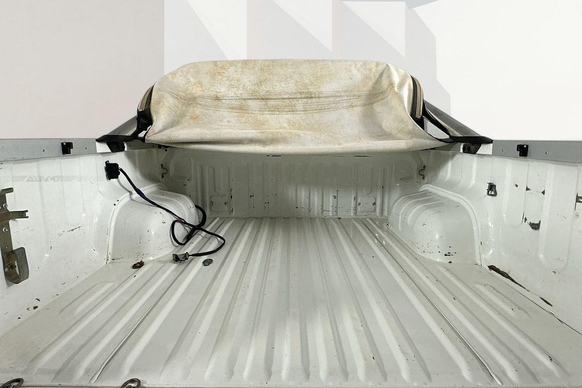 2017 Toyota HILUX SR5 (4x4) GUN126R 4X4