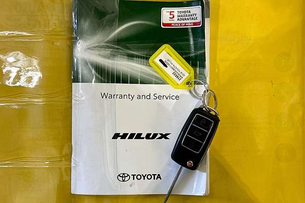 2019 Toyota HILUX WORKMATE TGN121R MY19 REAR WHEEL DRIVE