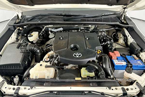 2021 Toyota HILUX SR (4x4) GUN126R 4X4