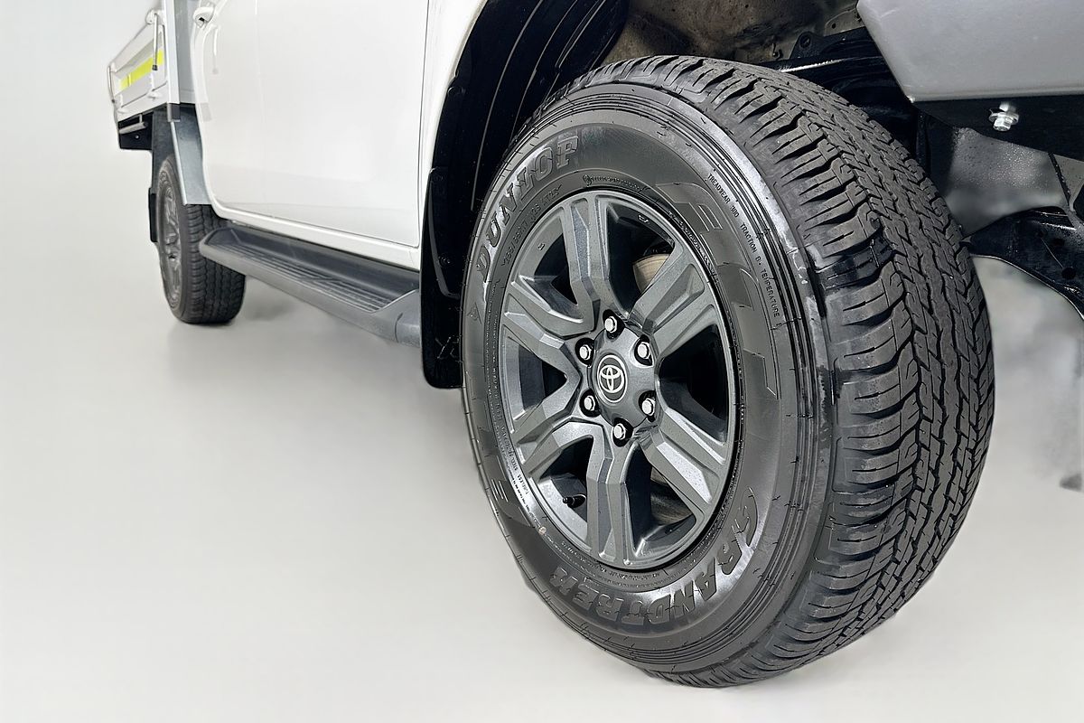 2024 Toyota HILUX SR 48V (4x4) GUN126R 4X4