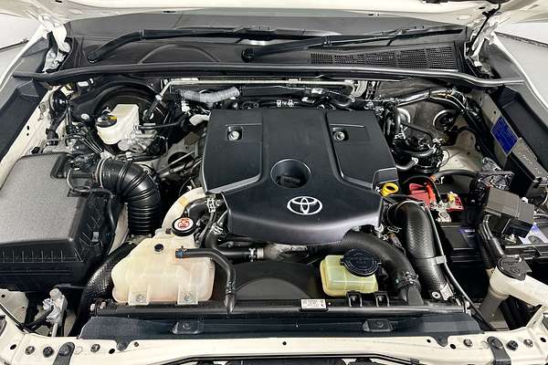 2020 Toyota HILUX SR (4x4) GUN126R MY19 UPGRADE 4X4