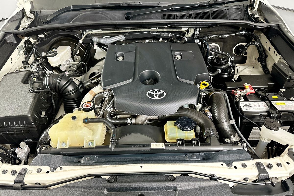 2021 Toyota HILUX SR (4x4) GUN126R 4X4