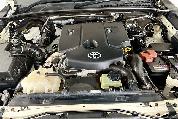 2021 Toyota HILUX SR (4x4) GUN126R FACELIFT 4X4