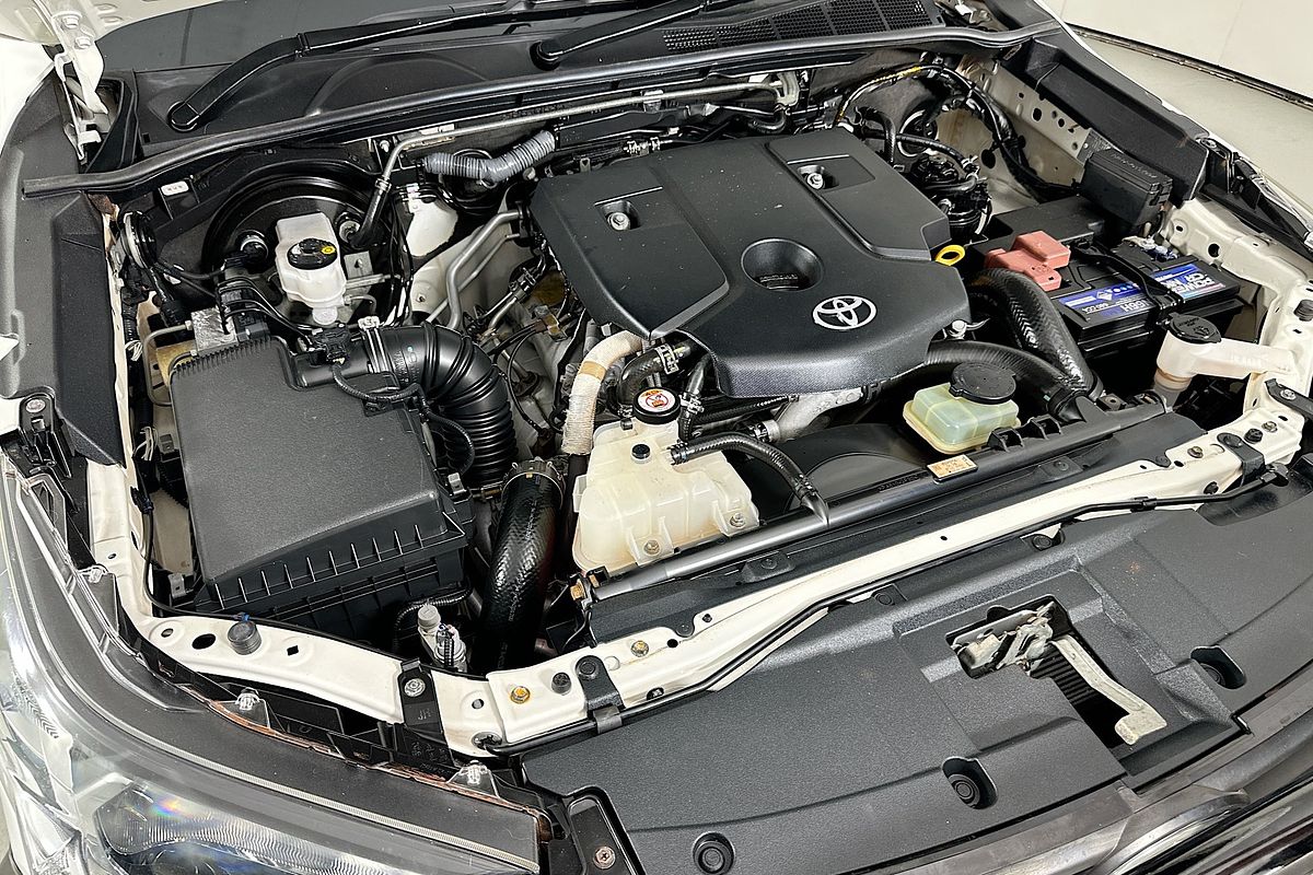 2021 Toyota HILUX SR (4x4) GUN126R FACELIFT 4X4