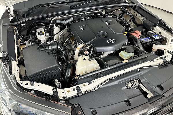 2021 Toyota HILUX SR (4x4) GUN126R FACELIFT 4X4