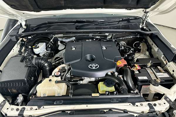 2021 Toyota HILUX SR (4x4) GUN126R 4X4