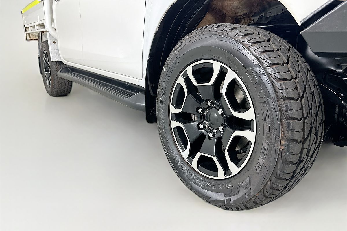 2021 Toyota HILUX SR5 (4x4) GUN126R 4X4