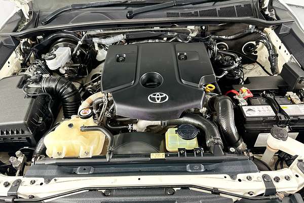 2021 Toyota HILUX SR (4x4) GUN126R FACELIFT 4X4