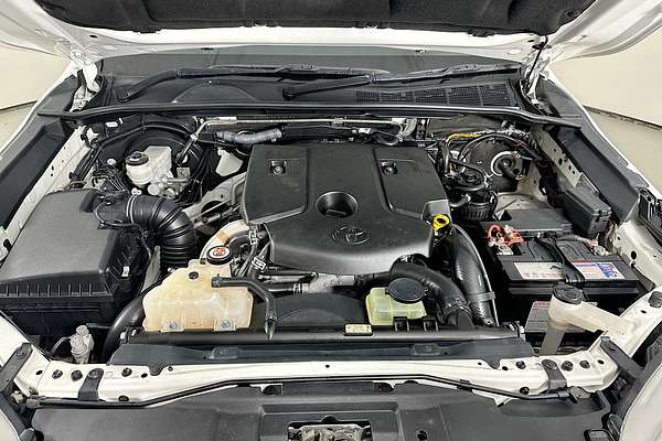 2020 Toyota HILUX SR (4x4) GUN126R MY19 UPGRADE 4X4