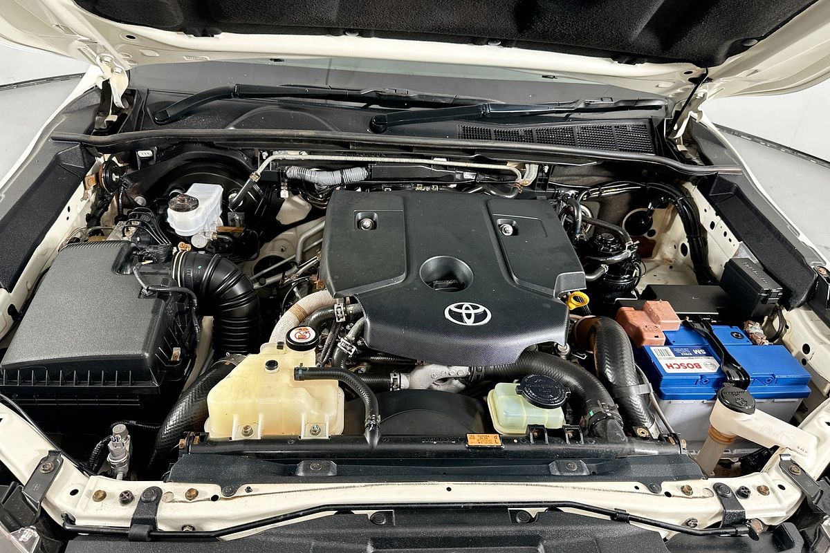 2021 Toyota HILUX SR (4x4) GUN126R FACELIFT 4X4