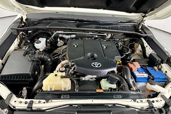 2021 Toyota HILUX SR (4x4) GUN126R FACELIFT 4X4