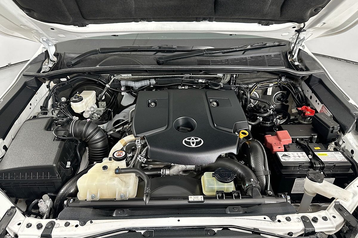 2019 Toyota HILUX SR (4x4) GUN126R MY19 4X4