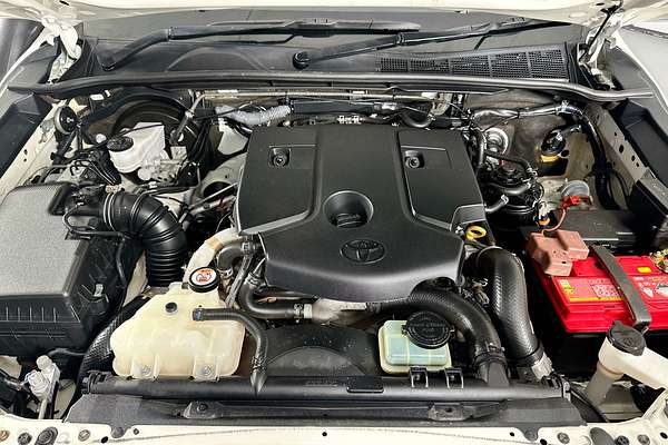 2021 Toyota HILUX SR (4x4) GUN126R FACELIFT 4X4