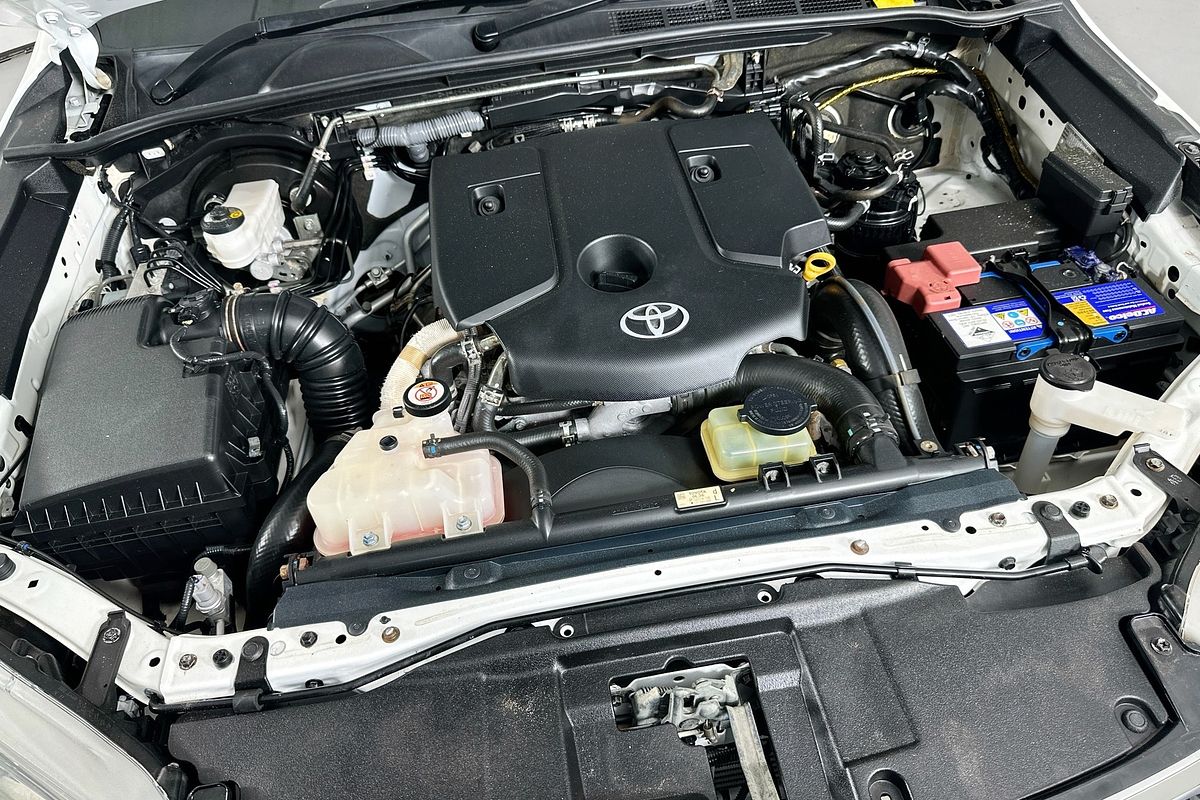 2020 Toyota HILUX SR (4x4) GUN126R MY19 UPGRADE 4X4