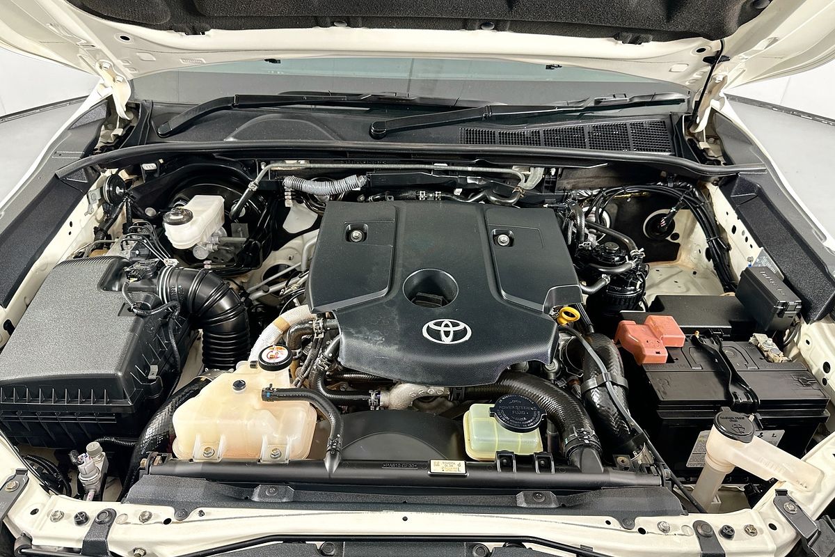 2021 Toyota HILUX SR (4x4) GUN126R 4X4