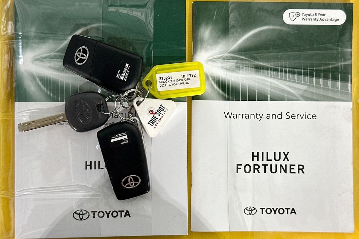 2024 Toyota HILUX WORKMATE (4x2) TGN121R REAR WHEEL DRIVE