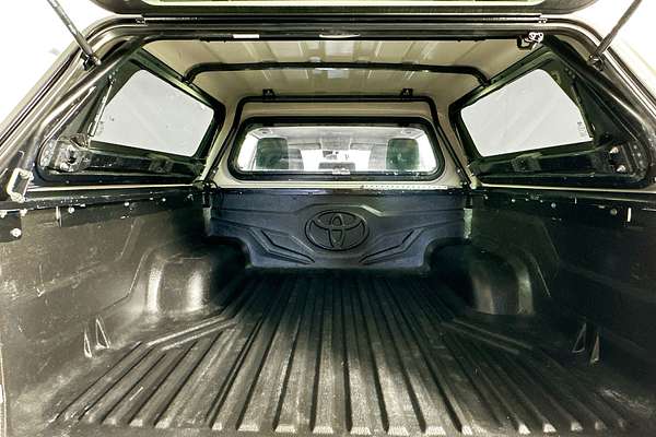 2021 Toyota HILUX SR (4x4) GUN126R FACELIFT 4X4