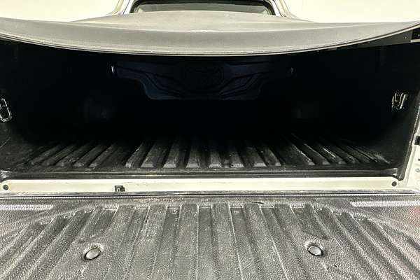 2017 Toyota HILUX SR5 (4x4) GUN126R 4X4