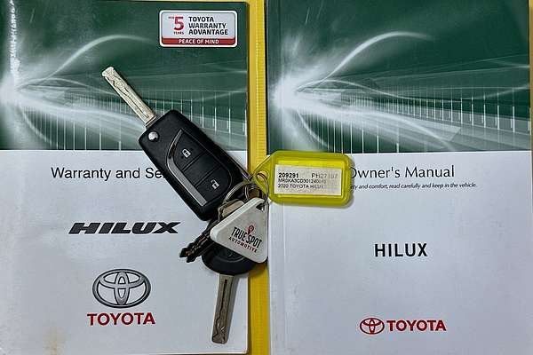 2020 Toyota HILUX SR (4x4) GUN126R MY19 UPGRADE 4X4