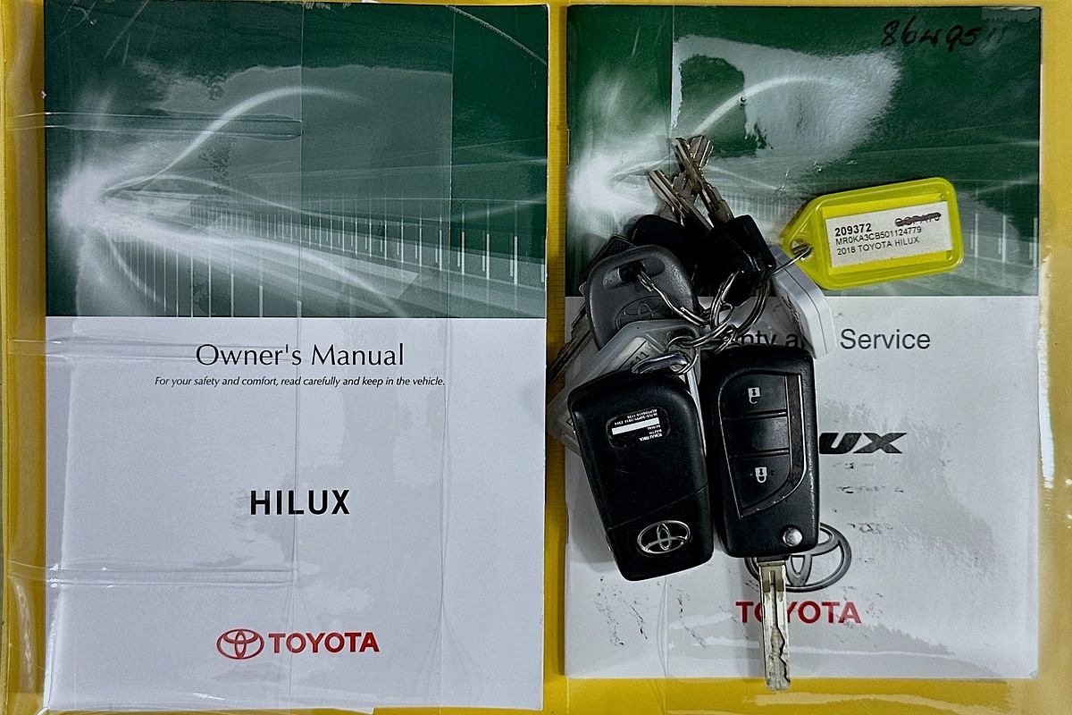 2018 Toyota HILUX SR (4x4) GUN126R MY17 4X4
