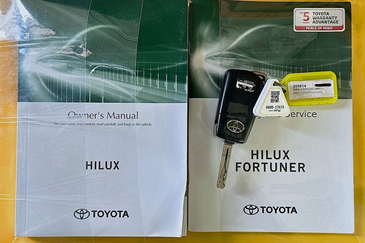 2021 Toyota HILUX SR (4x4) GUN126R FACELIFT 4X4