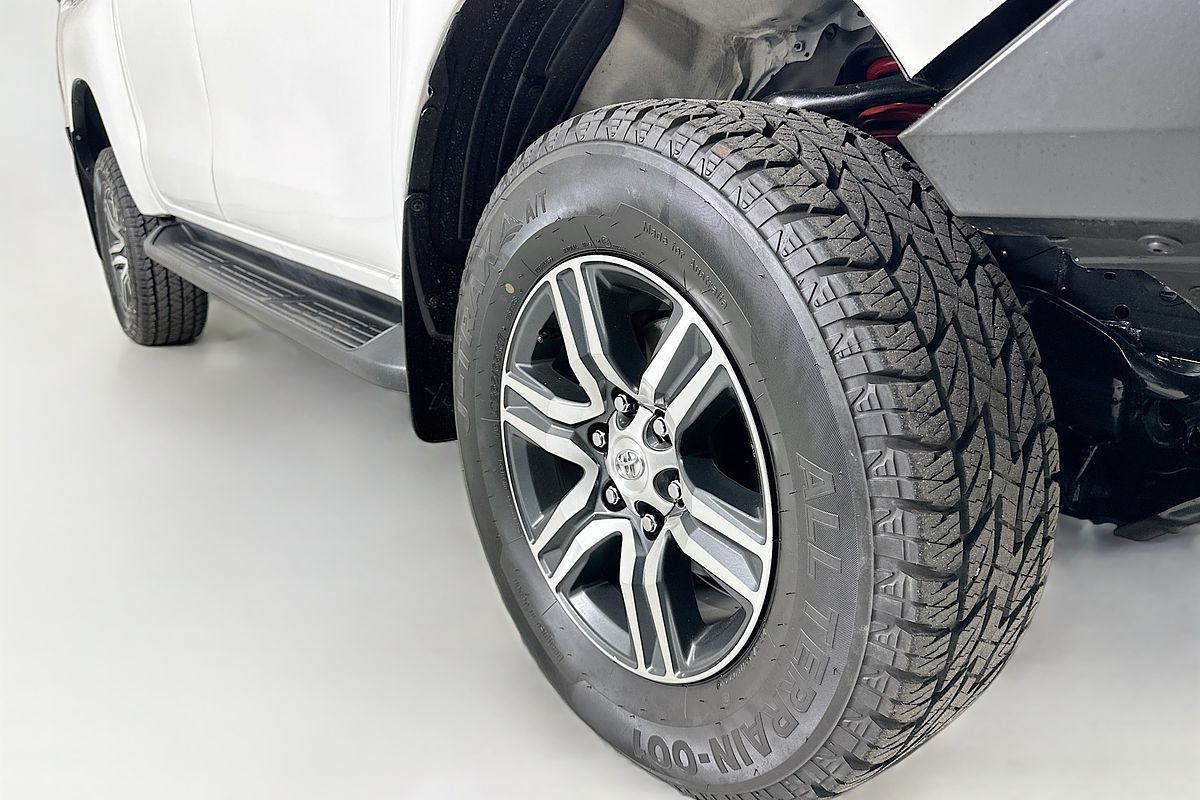 2022 Toyota HILUX SR (4x4) GUN126R 4X4