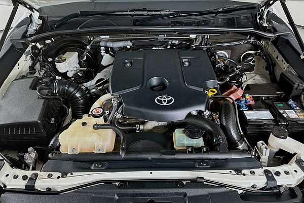 2021 Toyota Hilux SR GUN126R 4X4