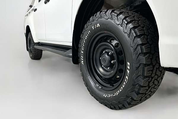 2018 Toyota Hilux SR GUN126R 4X4