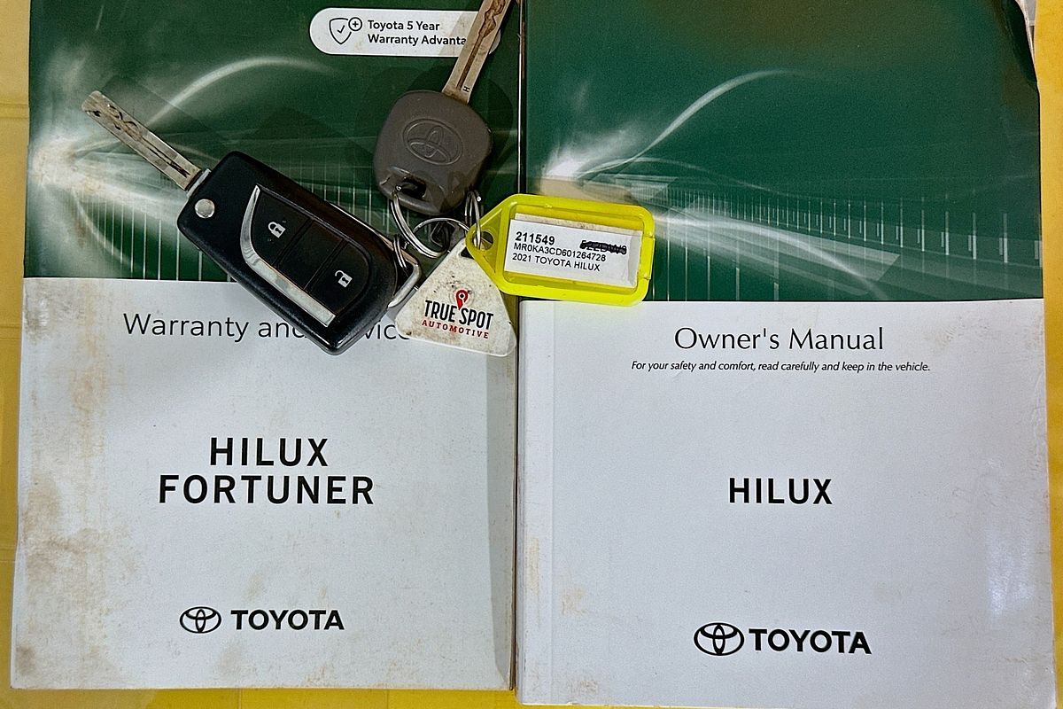 2021 Toyota HILUX SR (4x4) GUN126R FACELIFT 4X4