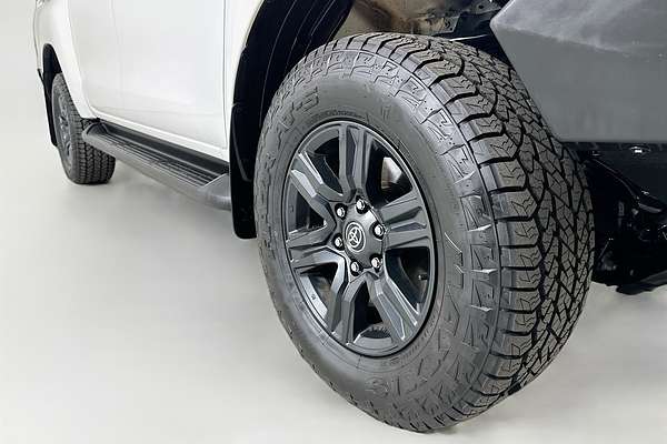 2024 Toyota HILUX SR (4x4) GUN126R FACELIFT 4X4