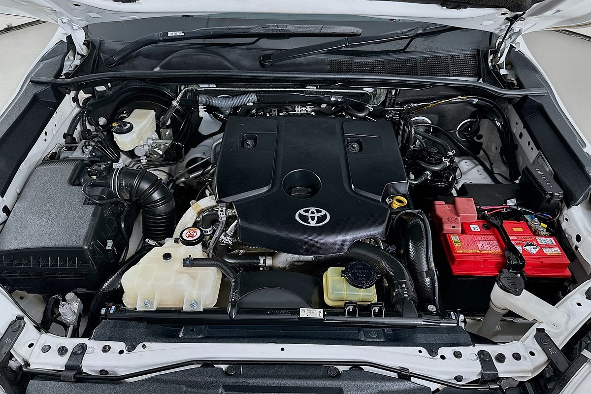 2019 Toyota HILUX SR (4x4) GUN126R MY19 4X4